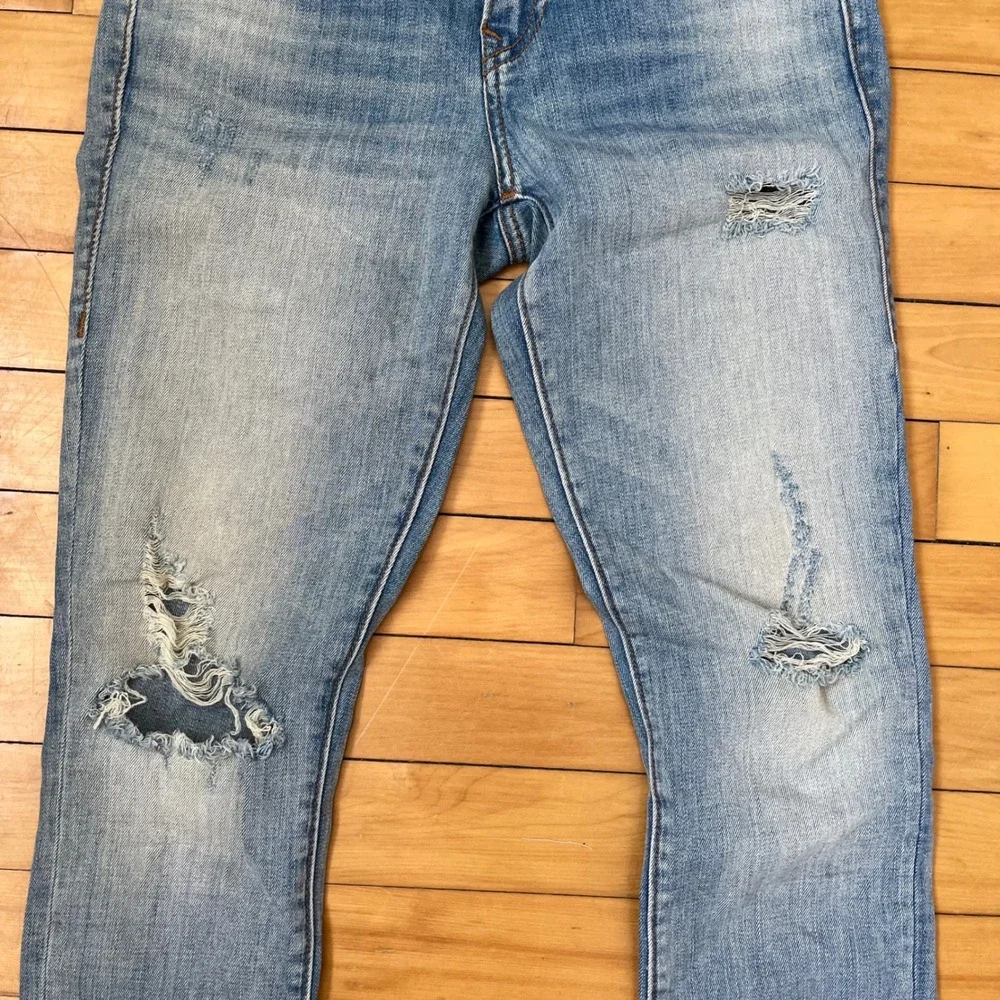 True Religion Halle Mid Rise Super Skinny Distressed Jeans Light Wash Blue 26 - Picture 3 of 11